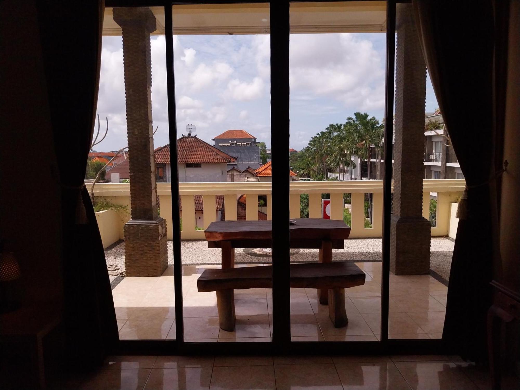 Umah Kita Apartamento Seminyak Exterior foto