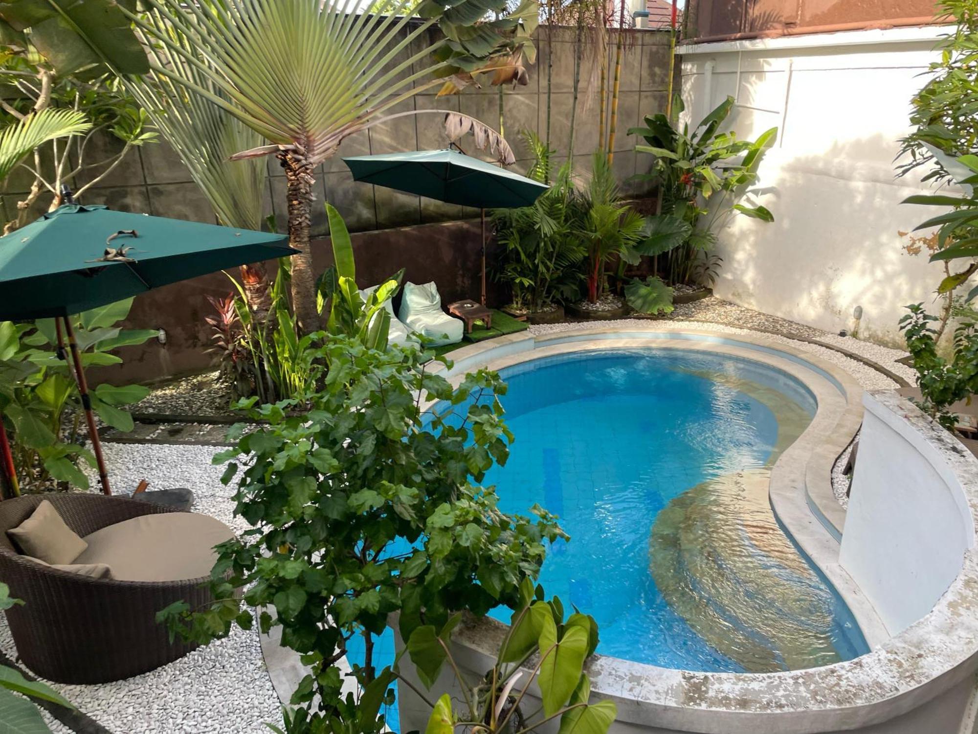 Umah Kita Apartamento Seminyak Exterior foto